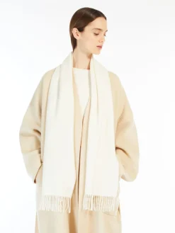 Baby alpaca scarf