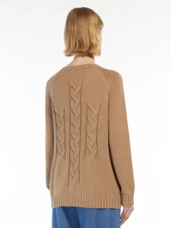Cable-knit sweater in cotton yarn