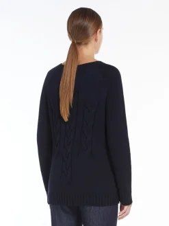 Cable-knit sweater in cotton yarn