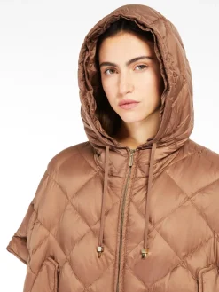 Cape with hood in water-repellent canvas