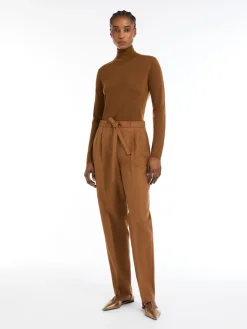 Cashmere polo-neck jumper