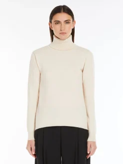 Cashmere polo-neck jumper