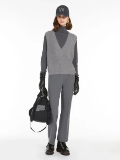 Cashmere yarn gilet
