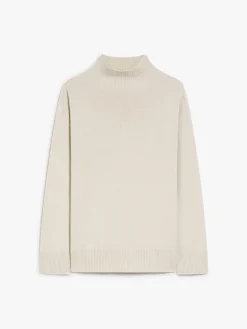Cashmere yarn turtleneck