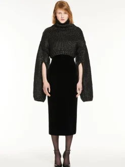 Cropped jumper