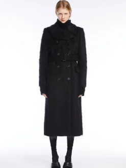 Double-breasted coat in long-pile fabric