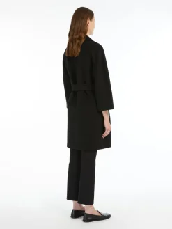 Double-faced short wool coat
