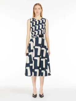 Dress in printed poplin