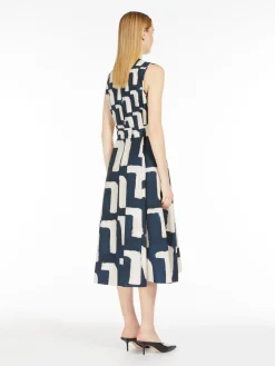 Dress in printed poplin