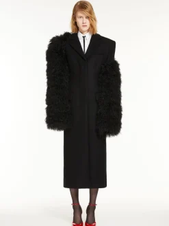 Feminine cashmere-blend coat