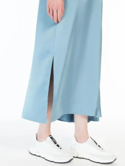 Fluid satin skirt
