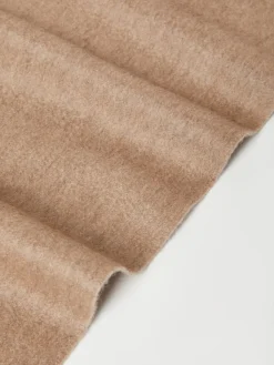 Fringed cashmere stole
