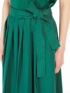 Full taffeta skirt