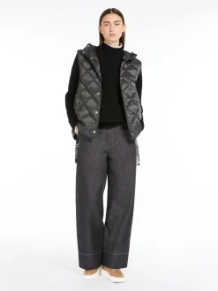 Gilet in quilted water-repellent canvas