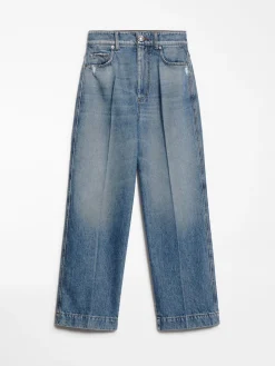 High-waisted cropped jeans