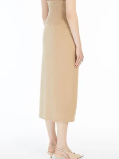 High-waisted knit skirt