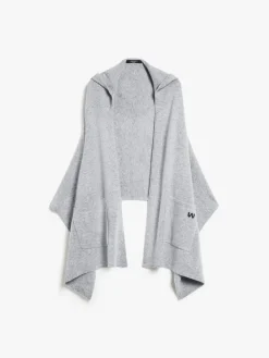 Hooded cashmere shawl