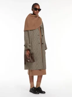 Houndstooth wool coat