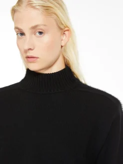 Inlaid wool sweater