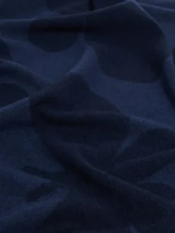 Jacquard wool stole