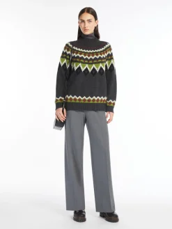 Jacquard wool sweater