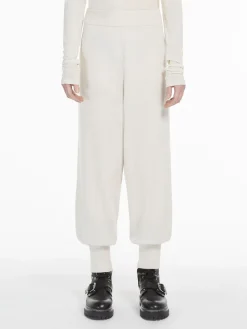 Knitted trousers