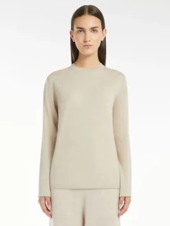 Lightweight cashmere jumper