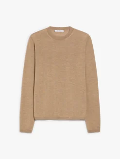 Lightweight cashmere jumper