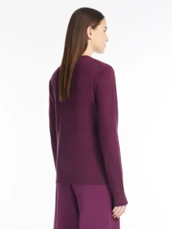 Lightweight cashmere jumper