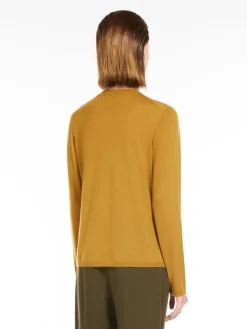 Lightweight cashmere jumper
