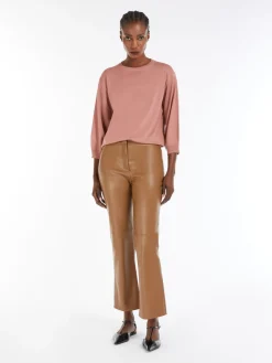 Lightweight wool yarn sweater