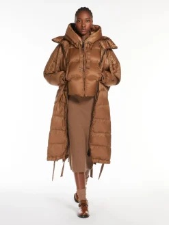 Long cape in water-repellent canvas