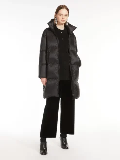Long down jacket in water-repellent canvas