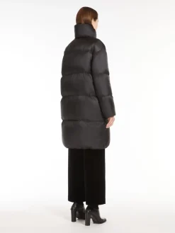 Long down jacket in water-repellent canvas