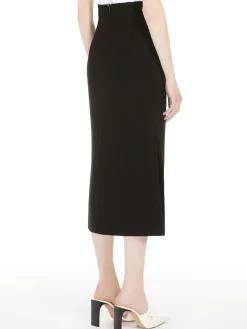 Long skirt with slits