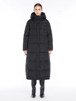 Long water-repellent taffeta down jacket