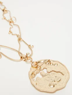 Metal brooch necklace