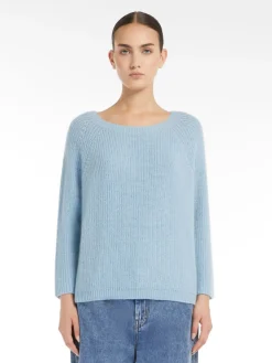 Mohair yarn sweater