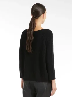 Mohair yarn sweater