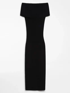 Off-the-shoulder knit dress