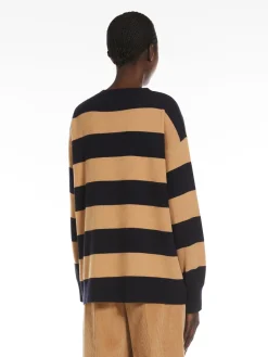 Oversized wool and cashmere jumper