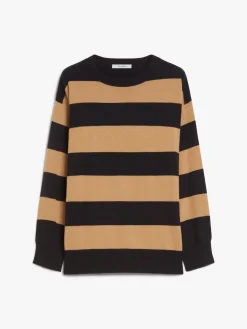 Oversized wool and cashmere jumper