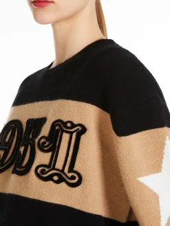 Oversized wool and cashmere jumper
