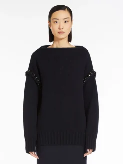 Oversized wool jumper