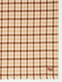 Patterned wool stole