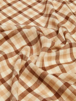 Patterned wool stole