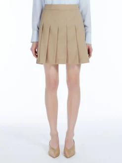 Pleated gabardine skirt