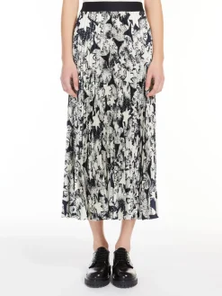Pleated printed twill skirt