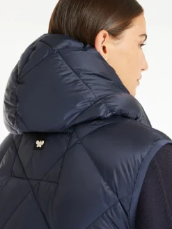 Quilted technical fabric gilet