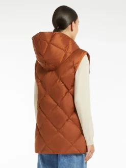 Quilted technical fabric gilet